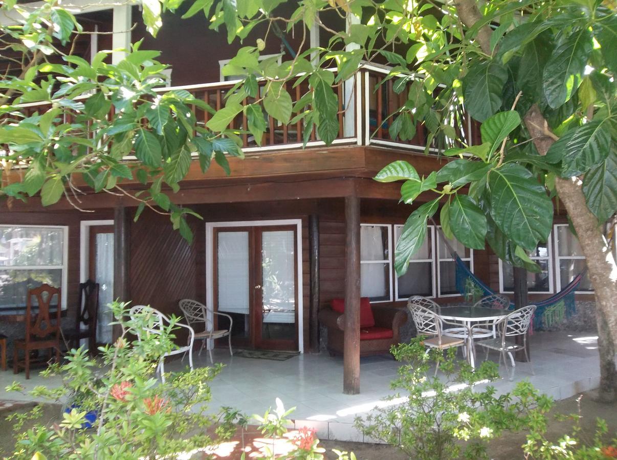 Fosters West Bay Resort Екстер'єр фото